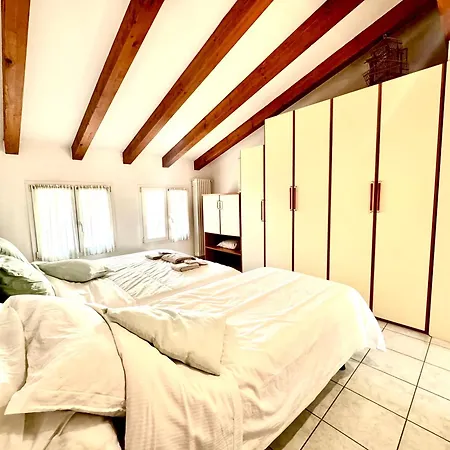 Open Space Centre アパート *